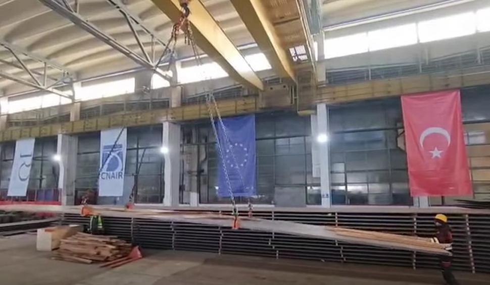 Imagini cu dinamitările de la tunelul Robești, pe secțiunea montană a Autostrăzii Sibiu-Pitești. CNAIR: Se lucrează indiferent de vreme 1037316