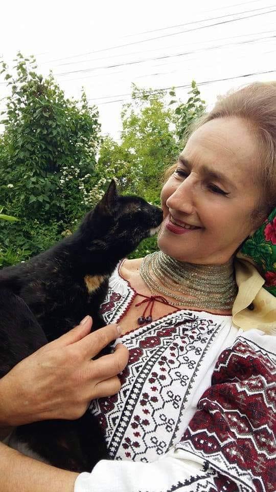 Cântăreaţa Sofia Vicoveanca a suferit un infarct la 84 de ani şi a fost dusă la spital. Mesajul transmis de familia artistei 1037404