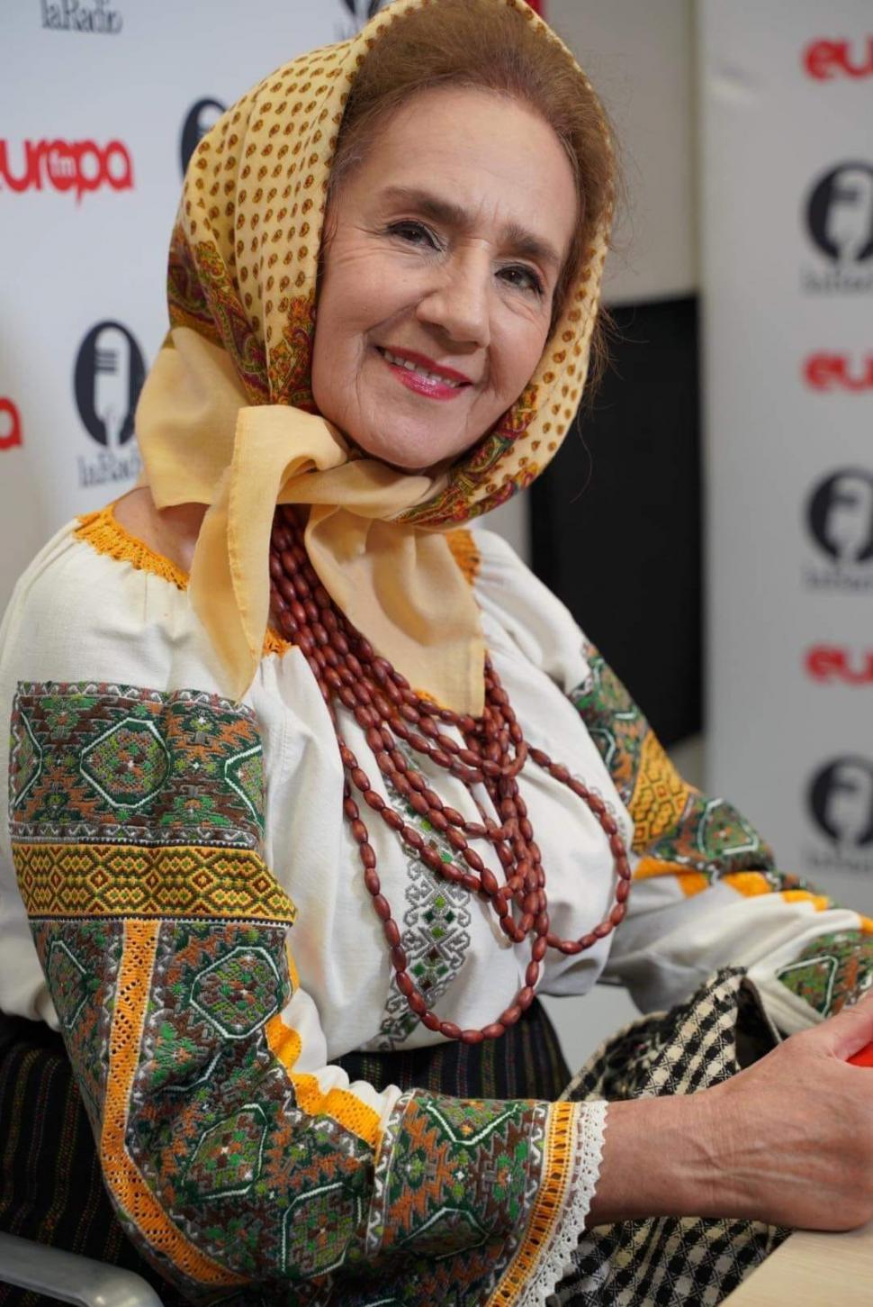 Cântăreaţa Sofia Vicoveanca a suferit un infarct la 84 de ani şi a fost dusă la spital. Mesajul transmis de familia artistei 1037408