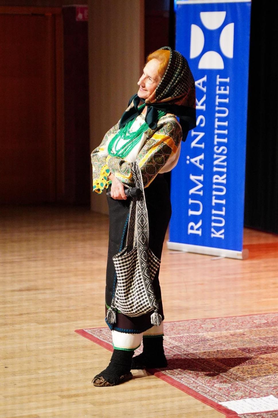 Cântăreaţa Sofia Vicoveanca a suferit un infarct la 84 de ani şi a fost dusă la spital. Mesajul transmis de familia artistei 1037410