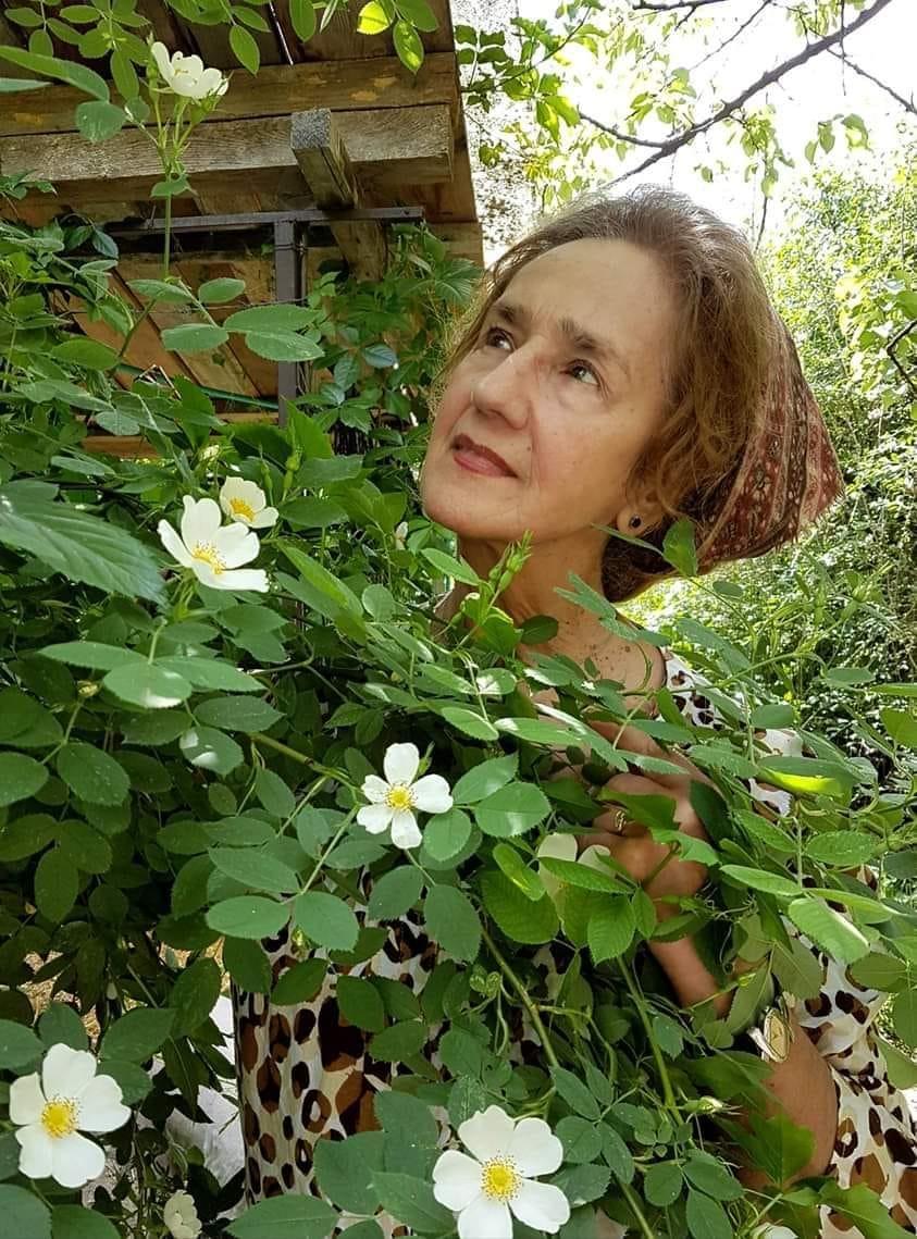 Cântăreaţa Sofia Vicoveanca a suferit un infarct la 84 de ani şi a fost dusă la spital. Mesajul transmis de familia artistei 1037414