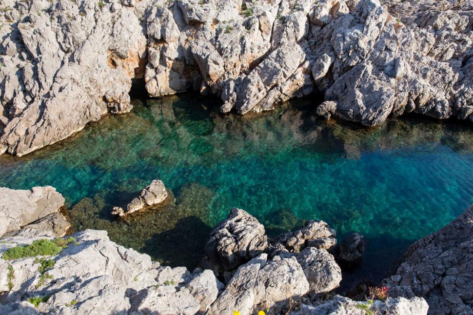 Destinațiile europene care înlocuiesc marile orașe turistice. Aceeași atmosferă, fără aglomerație și caniculă 1035766