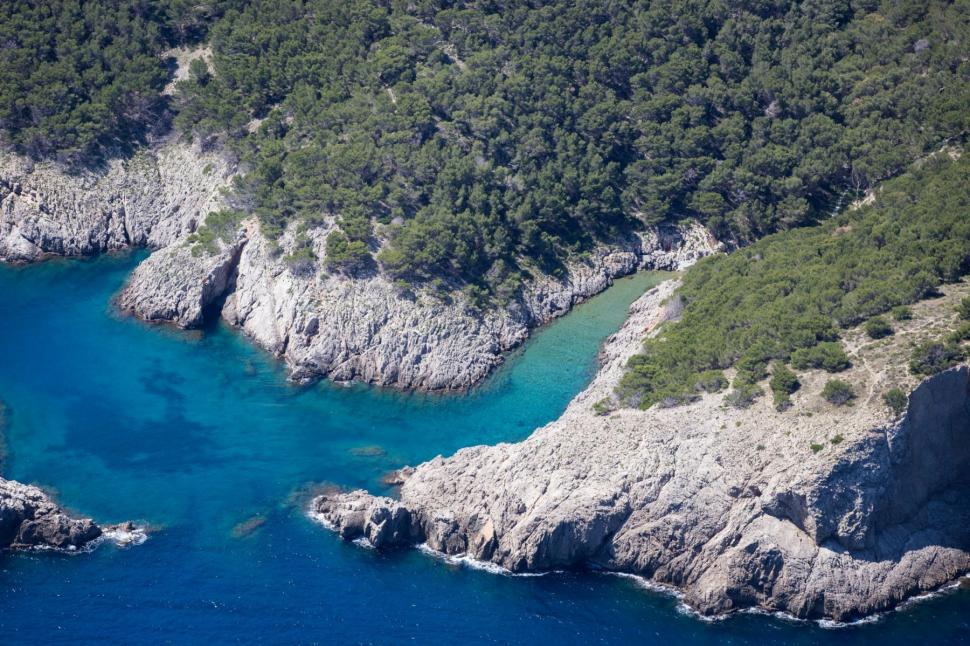 Destinațiile europene care înlocuiesc marile orașe turistice. Aceeași atmosferă, fără aglomerație și caniculă 1035768