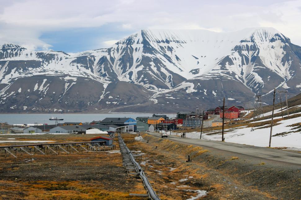 Scandal pe pământul de la capătul lumii. De ce Rusia, China și SUA vor să pună mâna pe arhipelagul norvegian Svalbard 1037842