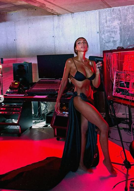 Mădălina Ghenea cere despăgubiri de 5 milioane de euro femeii acuzate că a hărţuit-o 1037902