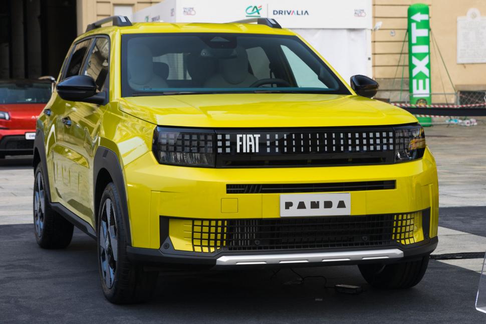 Noul Mercedes-Benz CLA a fost desemnat mașina anului 2026. Pe ce loc s-a clasat Dacia Bigster 1038350