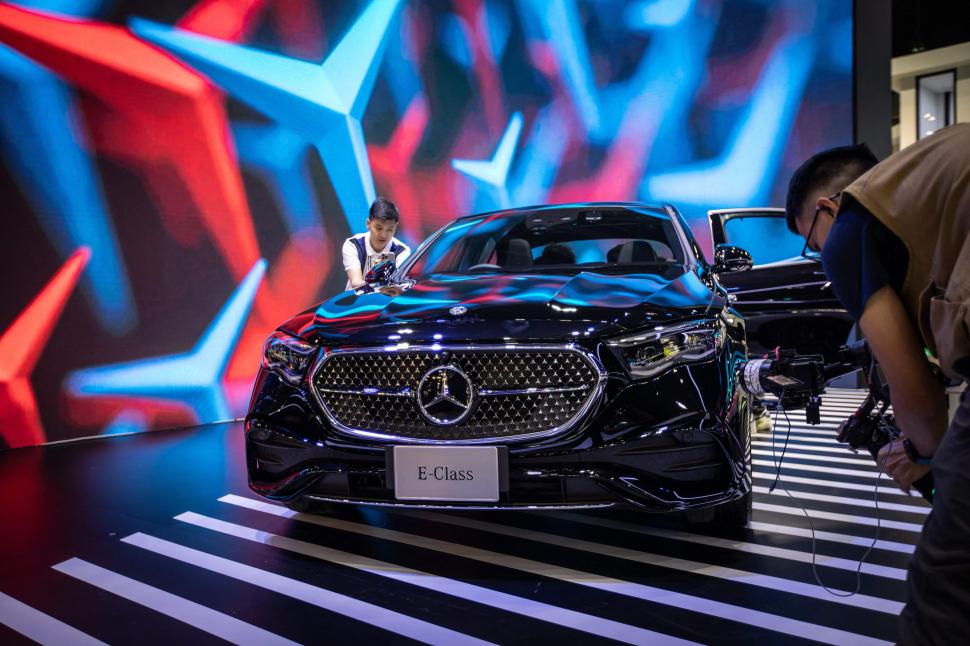 Noul Mercedes-Benz CLA a fost desemnat mașina anului 2026. Pe ce loc s-a clasat Dacia Bigster 1038356