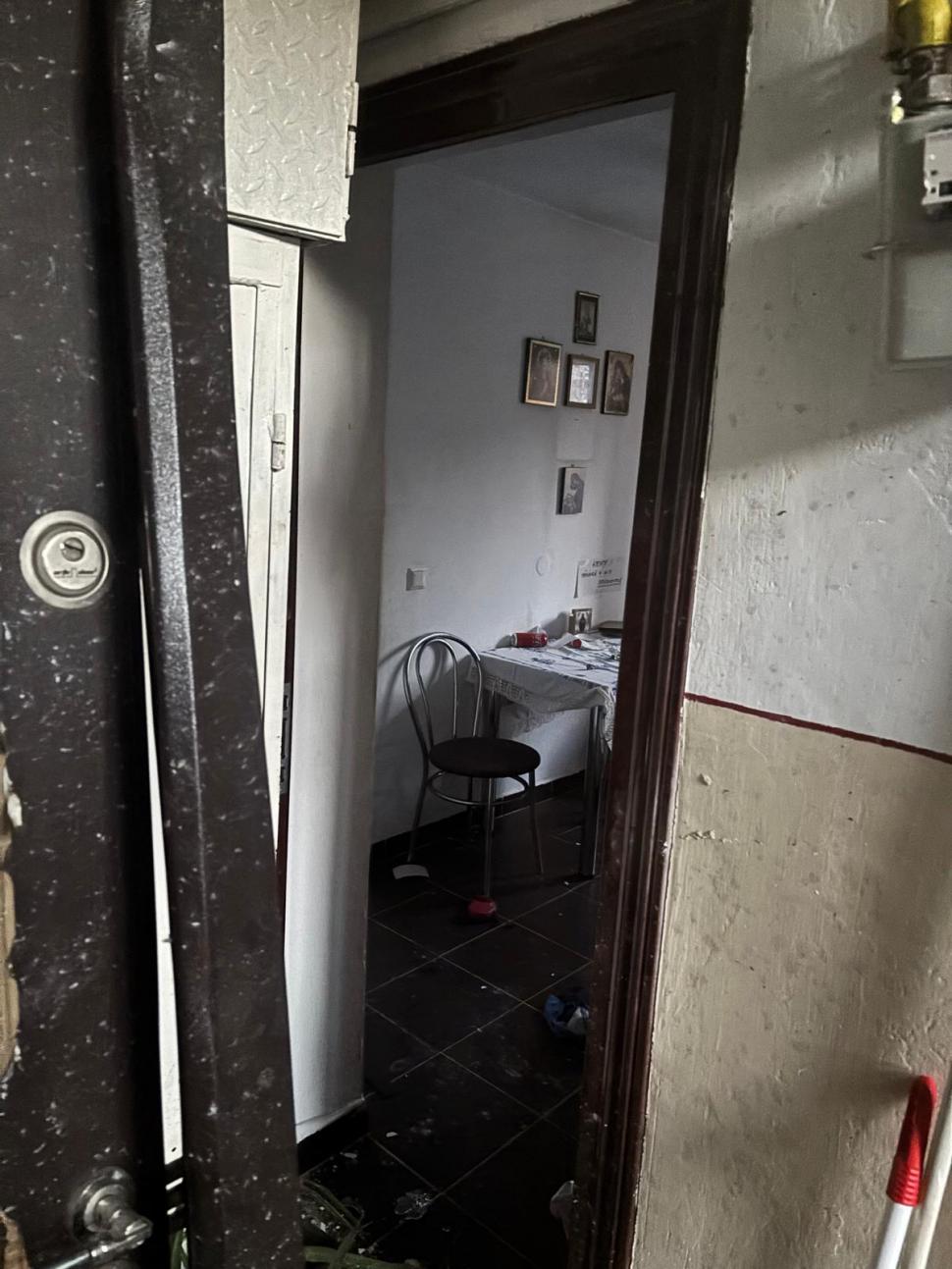 „Bum, au sărit geamurile”/„A fost ca la cutremur”. Explozie într-un bloc în Alba. I se caută loc în străinătate unui bărbat cu arsuri  1039084