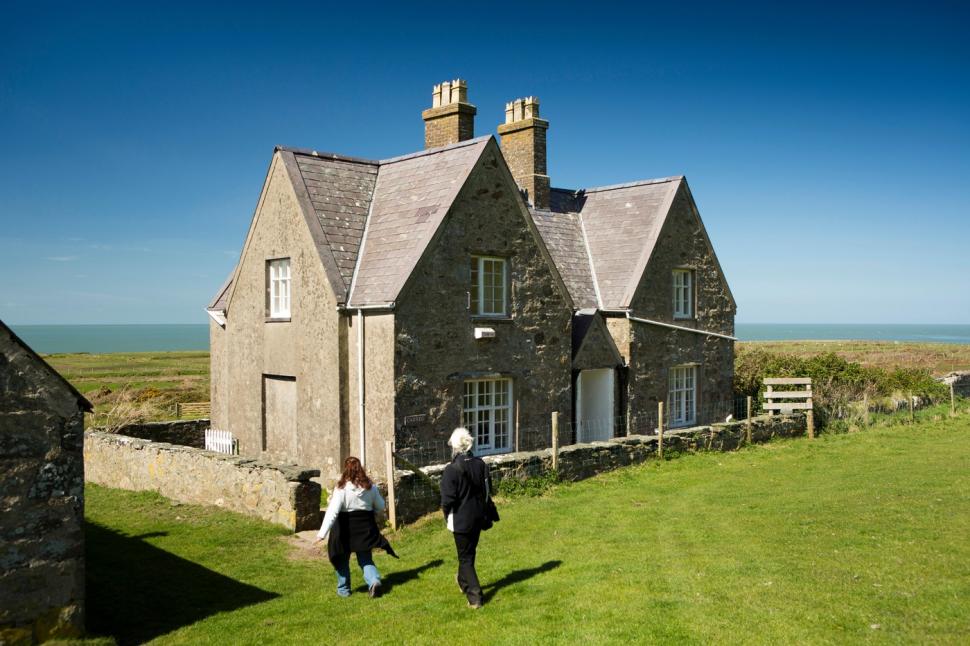 Insula supranumită „Porțile Paradisului”, cu doar trei locuitori, oferă trei locuri de muncă. Care sunt condițiile și salariul oferit 1039303