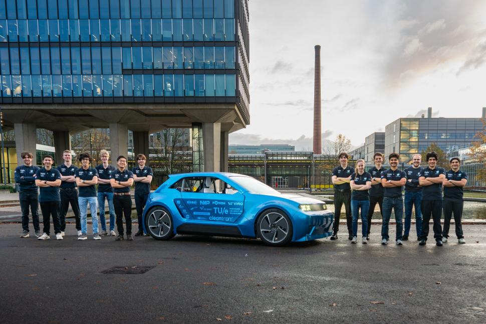 A fost inventată mașina care nu trebuie dusă la service niciodată. Se numește Aria și o poate repara oricine, acasă 1039878