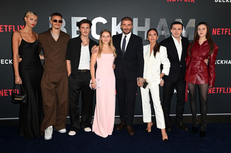 Brooklyn Beckham rupe în sfârșit tăcerea, după zvonurile privind ruptura de părinții David și Victoria: „Au încercat să mă mituiască” 1039614