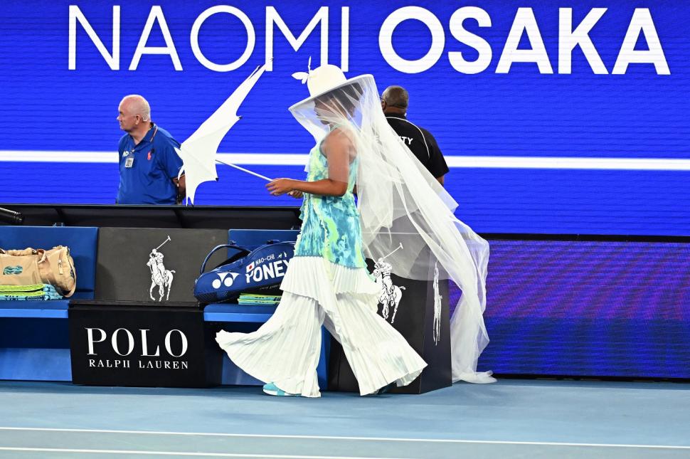 Pe arena de la Australian Open, Naomi Osaka și-a făcut o intrare cum nu s-a mai văzut până acum. Ținuta ei are o semnificație specială 1040017