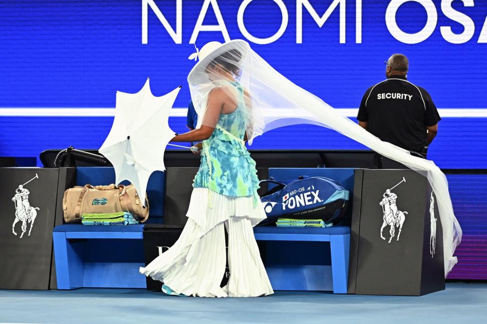 Pe arena de la Australian Open, Naomi Osaka și-a făcut o intrare cum nu s-a mai văzut până acum. Ținuta ei are o semnificație specială 1040018