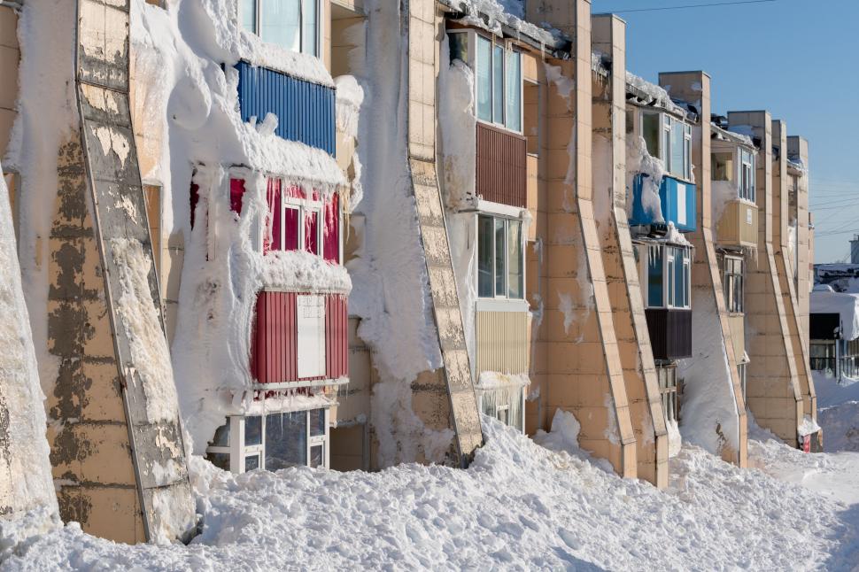 „Suntem complet izolaţi”. Regiunea rusă Kamceatka cere ajutorul Moscovei, după ninsori istorice care au paralizat viaţa a mii de oameni 1040413