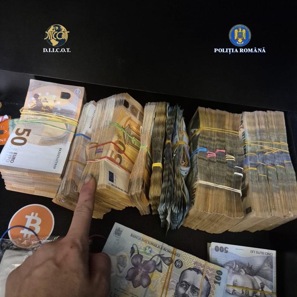 Români, implicați într-o rețea de asasini la comandă. Gruparea acționa pe Dark Web. Ce s-a găsit la percheziții în București și Vâlcea 1040568