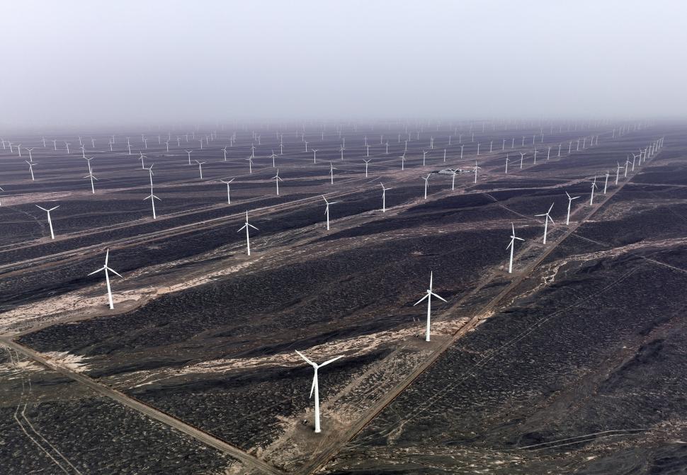 Trump susține că eolienele nu sunt folosite în China. În realitate, țara are cel mai mare parc eolian din lume, vizibil din spațiu 1040678