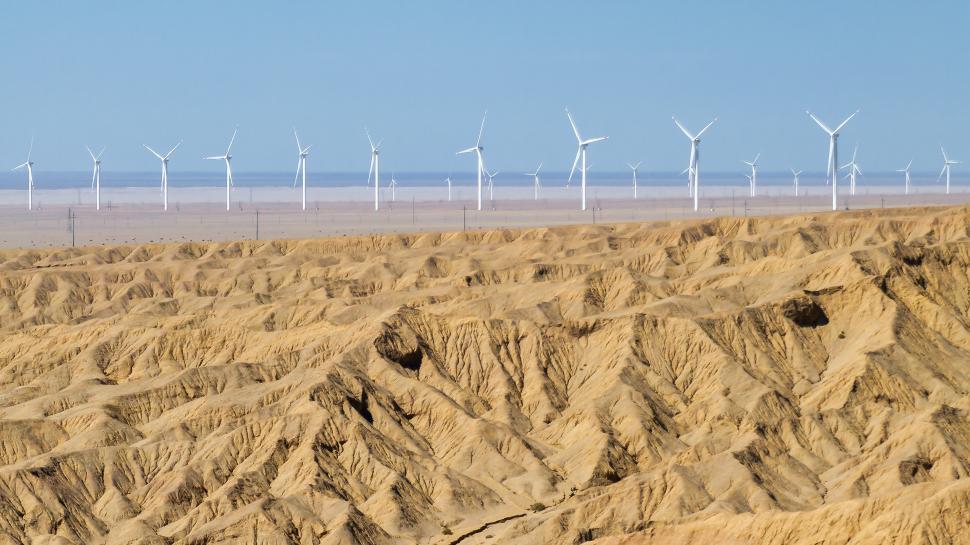 Trump susține că eolienele nu sunt folosite în China. În realitate, țara are cel mai mare parc eolian din lume, vizibil din spațiu 1040685