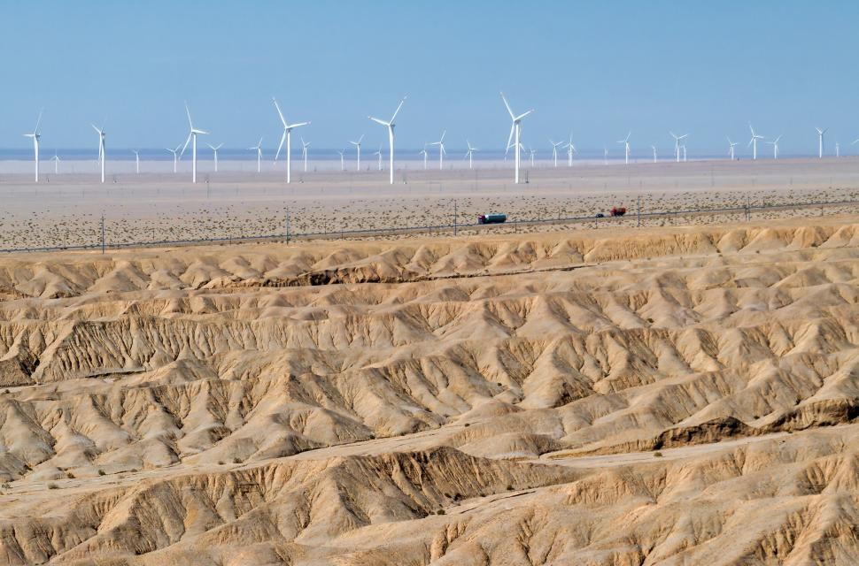 Trump susține că eolienele nu sunt folosite în China. În realitate, țara are cel mai mare parc eolian din lume, vizibil din spațiu 1040687