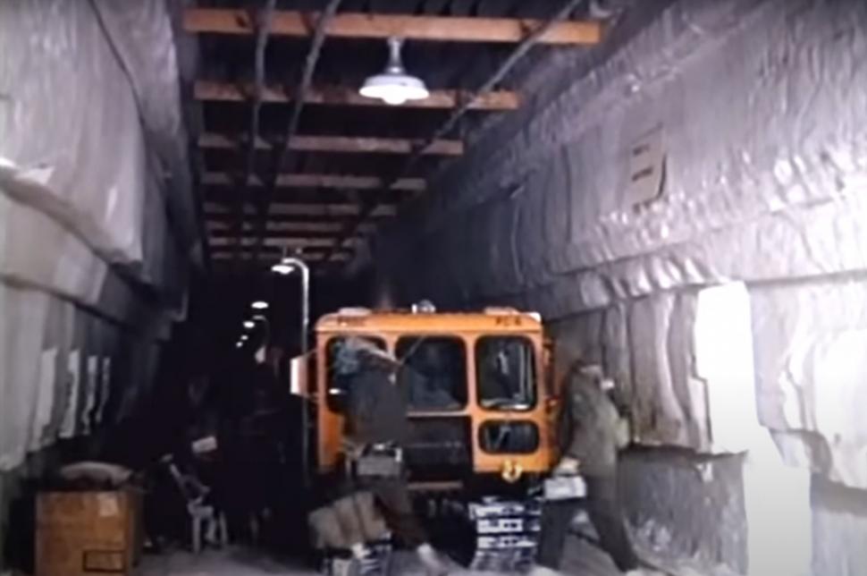 Misterioasa bază americană din gheața Groenlandei. A fost abandonată în 1967, însă topirea calotei scoate la lumină secretele nucleare 1041008