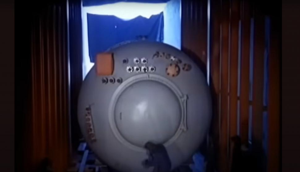 Misterioasa bază americană din gheața Groenlandei. A fost abandonată în 1967, însă topirea calotei scoate la lumină secretele nucleare 1041012