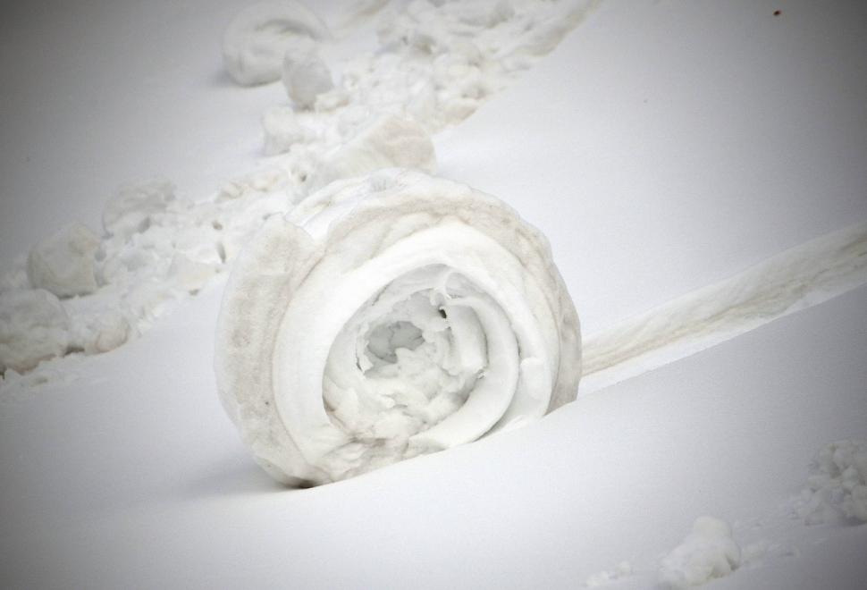 Fenomen rar și spectaculos în munții din Turcia produs de ninsoare și vânt. Ce sunt „rulourile de zăpadă” și cum se formează 1041292