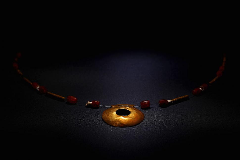 Cele mai vechi bijuterii de aur din lume au fost descoperite în Bulgaria. Au peste 6 milenii 1041487