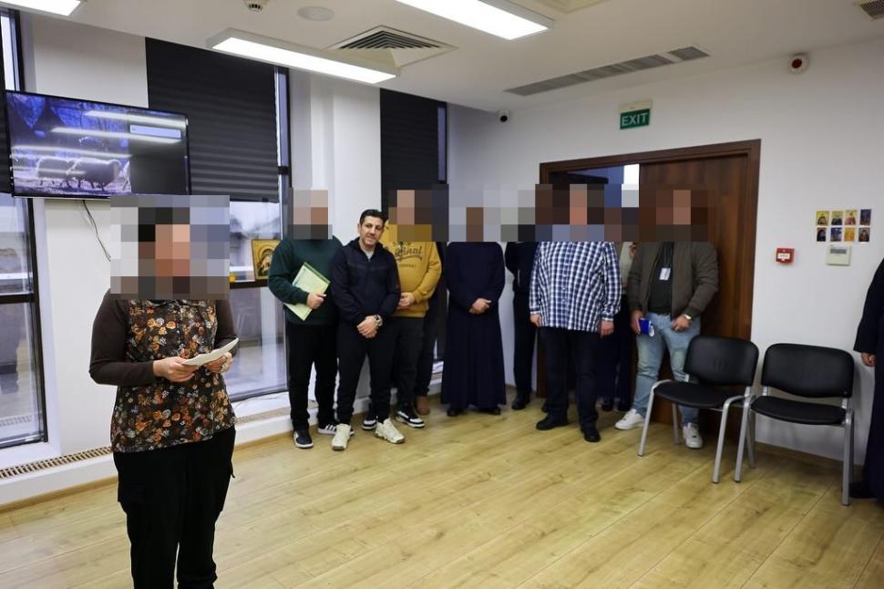 Strategia ”regelui veiozelor” pentru a fugi din pușcărie: A renunțat la islam, a cântat în corul bisericii și s-a pozat cu Patriarhul 1041695