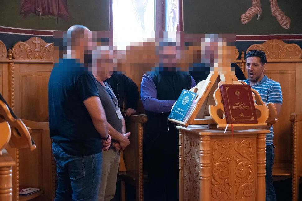 Strategia ”regelui veiozelor” pentru a fugi din pușcărie: A renunțat la islam, a cântat în corul bisericii și s-a pozat cu Patriarhul 1041698