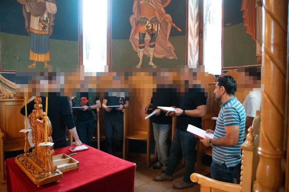 Strategia ”regelui veiozelor” pentru a fugi din pușcărie: A renunțat la islam, a cântat în corul bisericii și s-a pozat cu Patriarhul 1041699