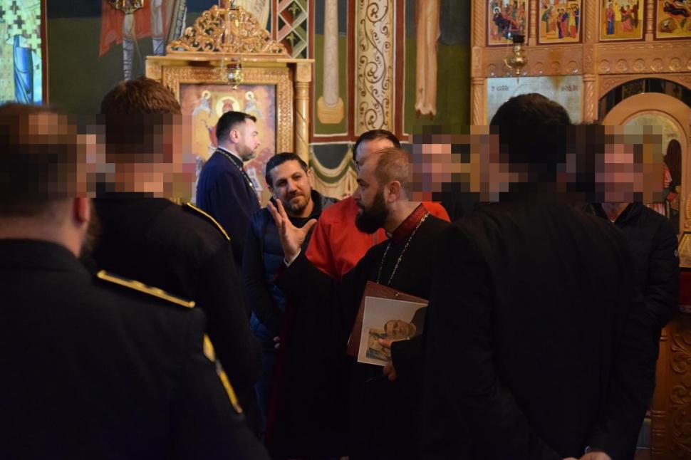 Strategia ”regelui veiozelor” pentru a fugi din pușcărie: A renunțat la islam, a cântat în corul bisericii și s-a pozat cu Patriarhul 1041702