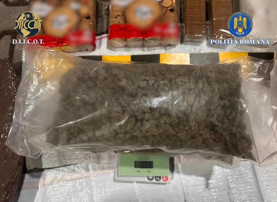 Bărbat, arestat după ce a adus droguri din Spania. Plănuia să le vândă unor unor elevi 1042450