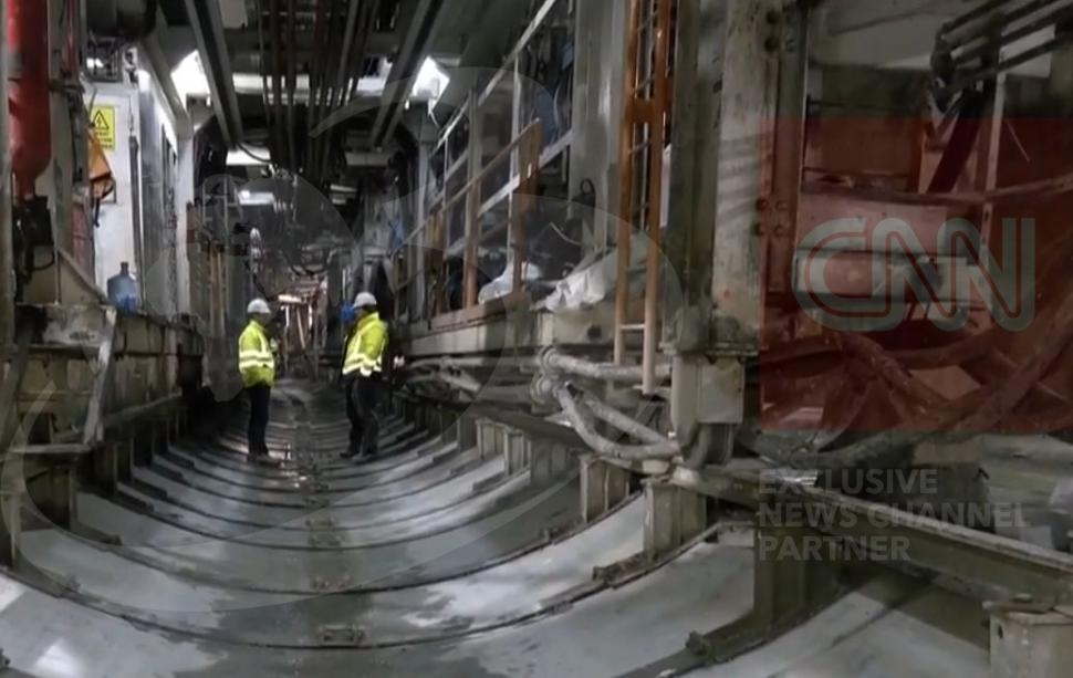 Cum arată cârtița "Sfânta Maria", utilajul gigant care sapă magistrala de metrou spre Otopeni. Lucrează în parelel cu "Sfânta Ana" 1042390