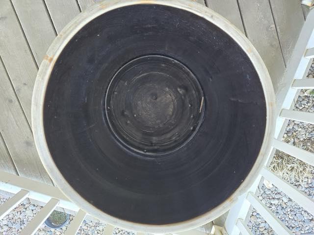 O femeie plănuia să vândă vasul vechi, abandonat în curtea casei, cu 20 de dolari. Licitația a explodat rapid la 32.000 de dolari 1042457