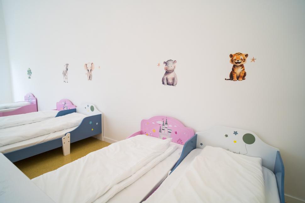 Cseke Attila a inaugurat o creşă construită la Lugoj: Acum sunt 3.220 de noi locuri în creșe, din totalul de 4.500 asumate în PNRR 1042574