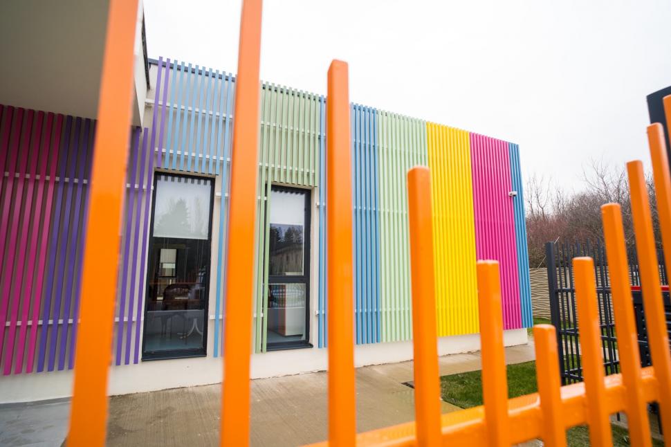 Cseke Attila a inaugurat o creşă construită la Lugoj: Acum sunt 3.220 de noi locuri în creșe, din totalul de 4.500 asumate în PNRR 1042578