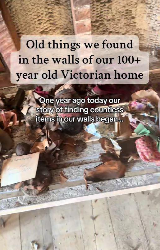 După un an de renovări, un cuplu a descoperit o colecţie bizară de obiecte ascunsă într-un perete al unei case vechi de 146 de ani 1041719