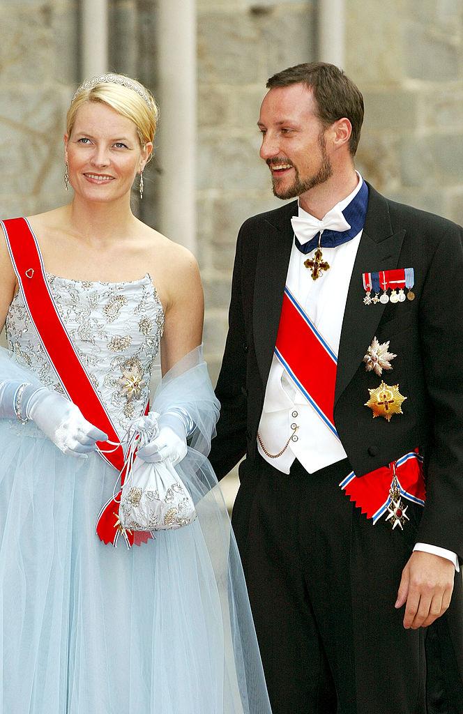 Cum a devenit o chelneriță prințesa moștenitoare a Norvegiei. Ultimul scandal scoate la lumină trecutul agitat al lui Mette-Marit 1043460