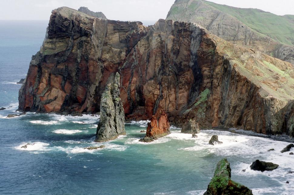 Hawaii-ul Europei, destinația cu peisaje ireale și temperaturi perfecte pe timp de iarnă 1042824