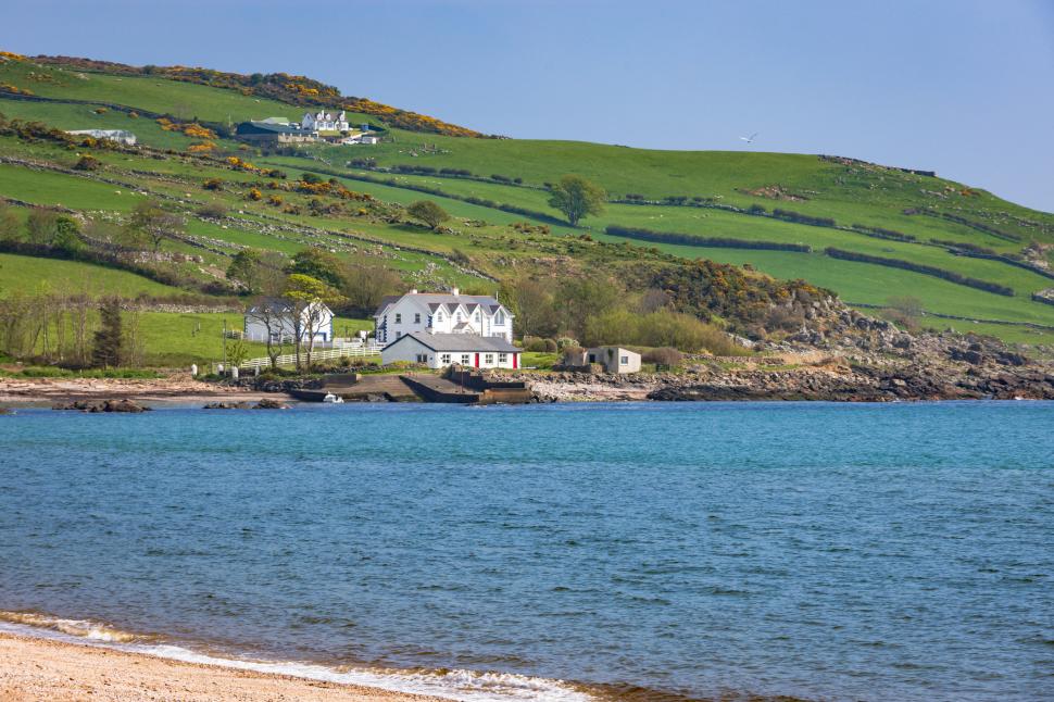 Satul "magic" din Irlanda de Nord folosit în Game of Thrones, o atracţie pentru turişti: Peşteri vechi de peste 400 de milioane de ani 1043644