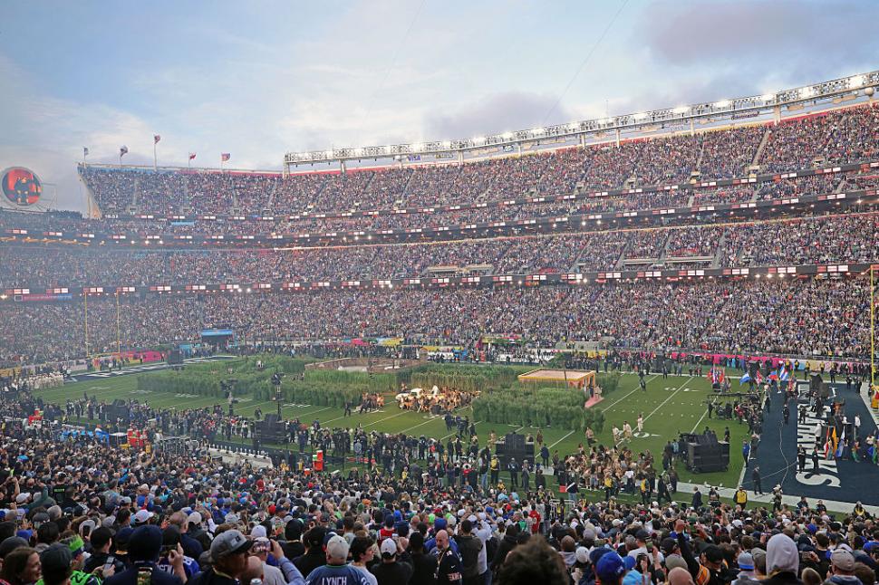 Bad Bunny a transformat pauza Super Bowl într-o declaraţie de dragoste pentru Puerto Rico. Trump: "Cel mai prost show, dezgustător" 1044559