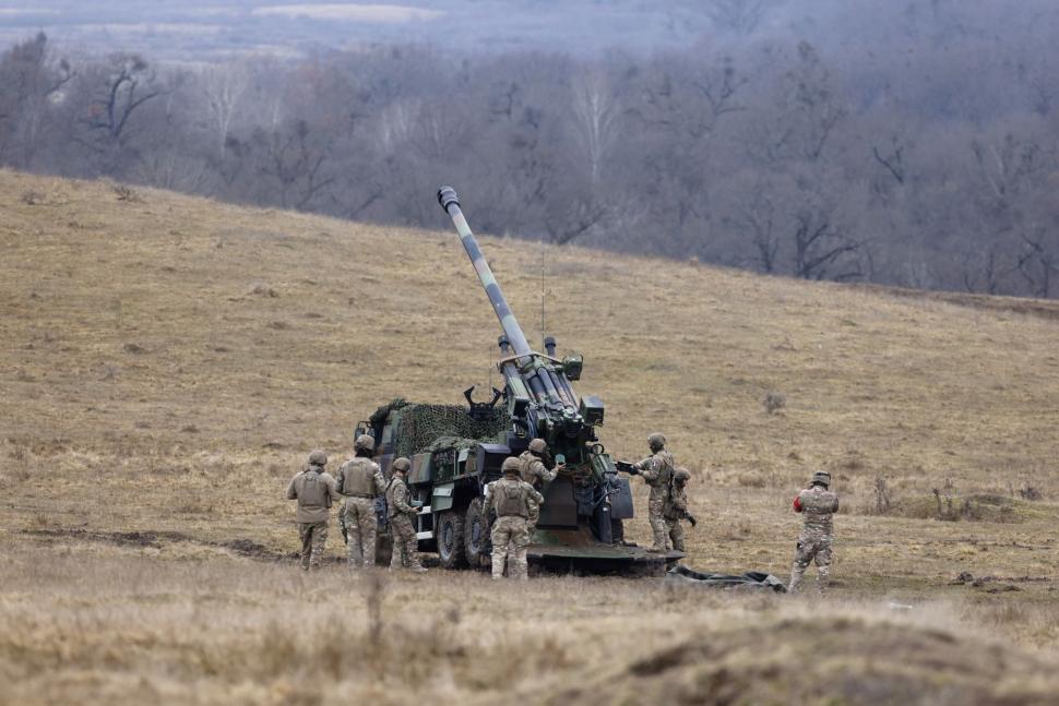 NATO a testat în România complexul de foc al artileriei: "Trebuie să putem neutraliza până la 1.200 de rachete și drone de atac"     1044856