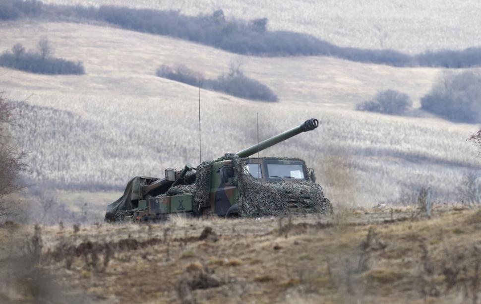 NATO a testat în România complexul de foc al artileriei: "Trebuie să putem neutraliza până la 1.200 de rachete și drone de atac"     1044859