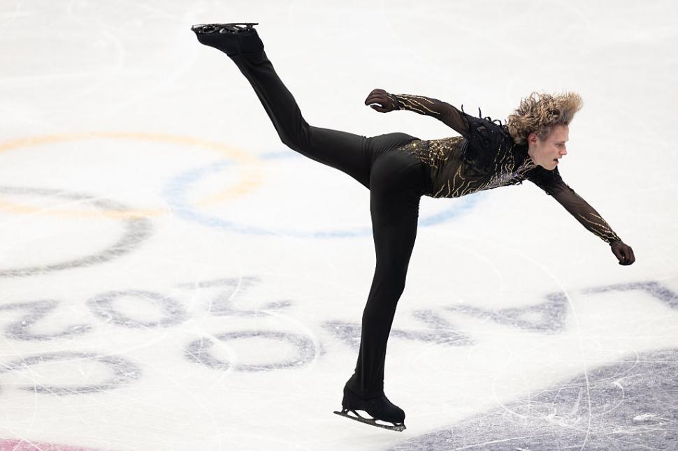 VIDEO Senzație la JO 2026. Patinatorul american Ilia Malinin a executat un exercițiu interzis 50 de ani, pentru că este prea periculos 1044620