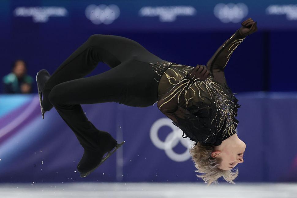 VIDEO Senzație la JO 2026. Patinatorul american Ilia Malinin a executat un exercițiu interzis 50 de ani, pentru că este prea periculos 1044623