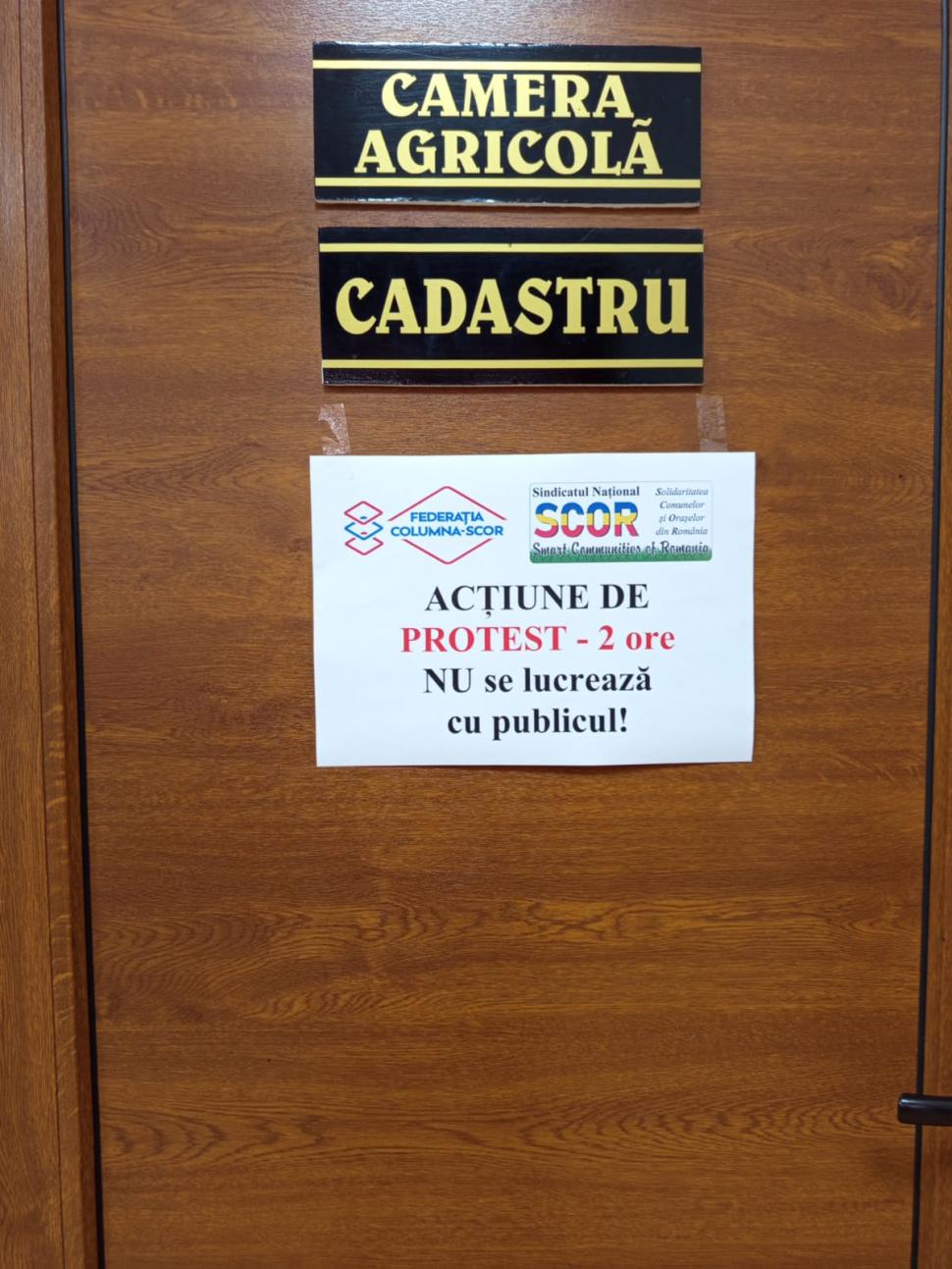 Confruntare Grindeanu-Bolojan, la adunarea primarilor: „S-a încercat diabolizarea primarului din România”. Premierul a fost huiduit 1044945
