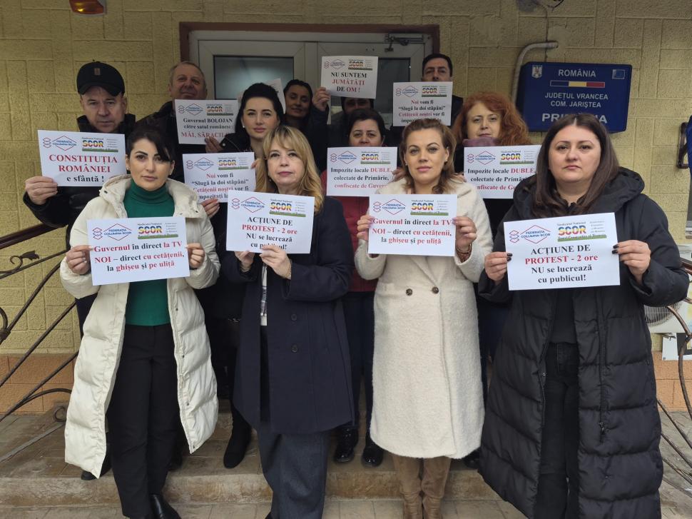 Confruntare Grindeanu-Bolojan, la adunarea primarilor: „S-a încercat diabolizarea primarului din România”. Premierul a fost huiduit 1044949