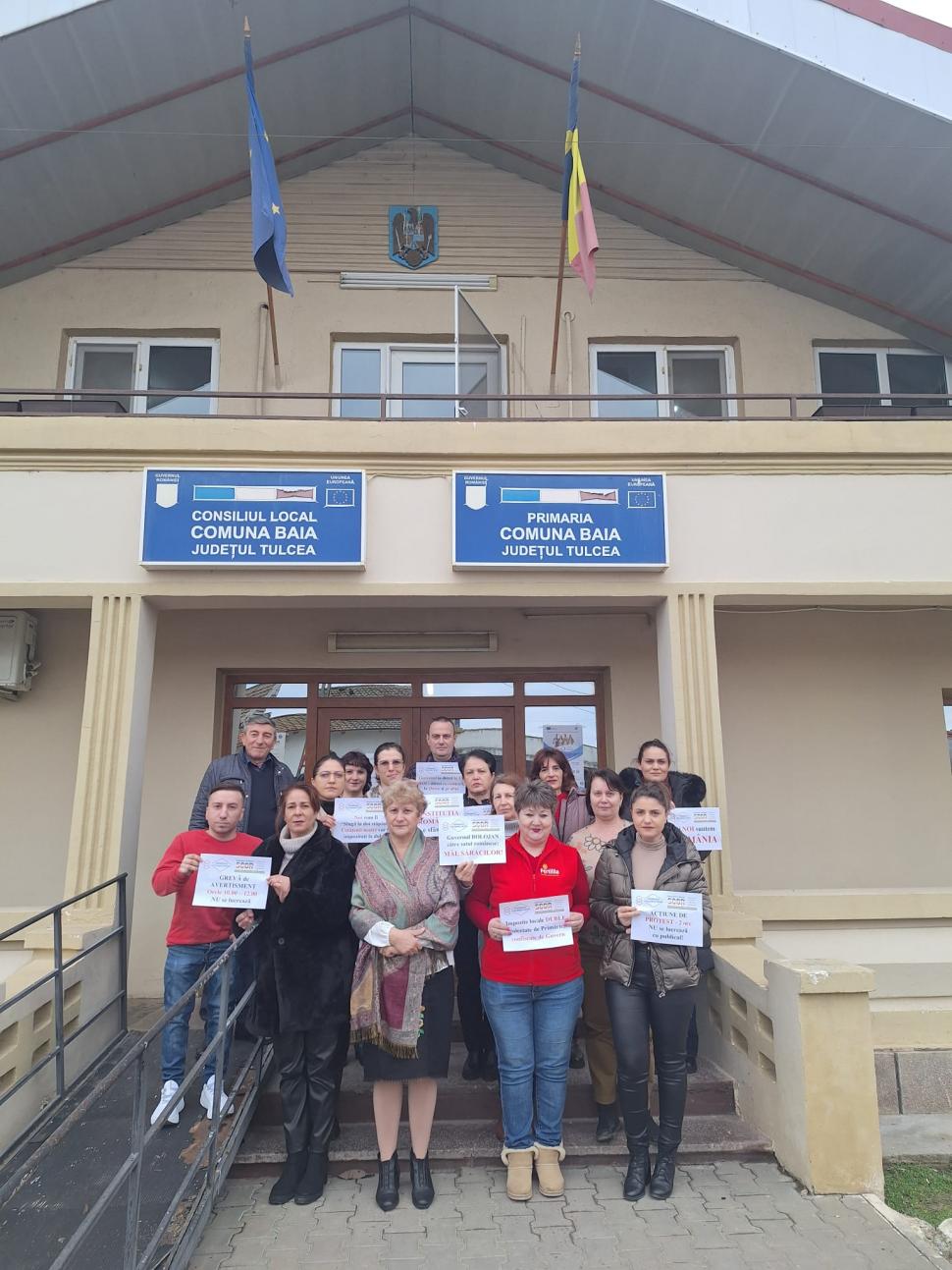 Confruntare Grindeanu-Bolojan, la adunarea primarilor: „S-a încercat diabolizarea primarului din România”. Premierul a fost huiduit 1044954