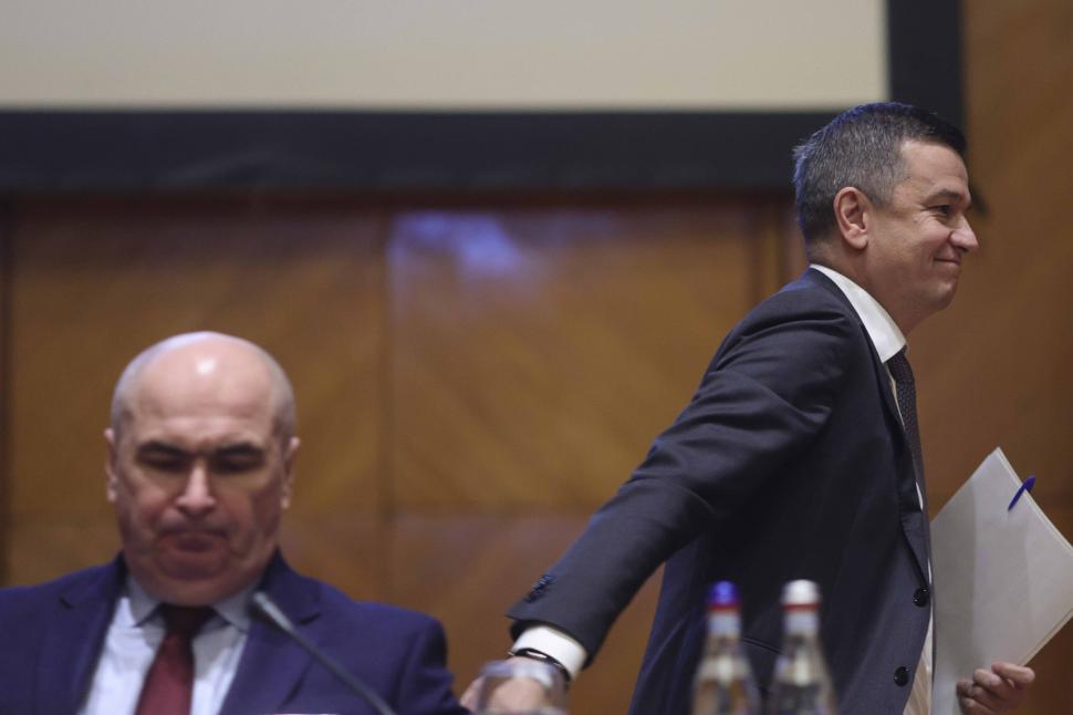 inquam photos grindeanu si bolojan in parlament