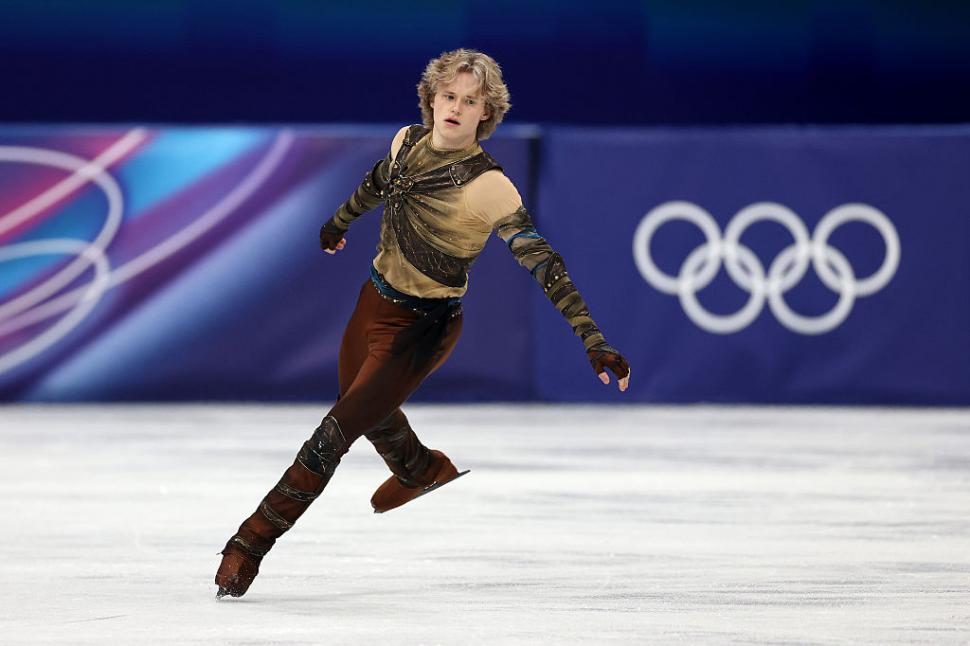 Cât câștigă Ilia Malinin, patinatorul de 21 de ani de la JO 2026 care sfidează gravitația. Este supranumit „Zeul cvadruplelor” 1045279