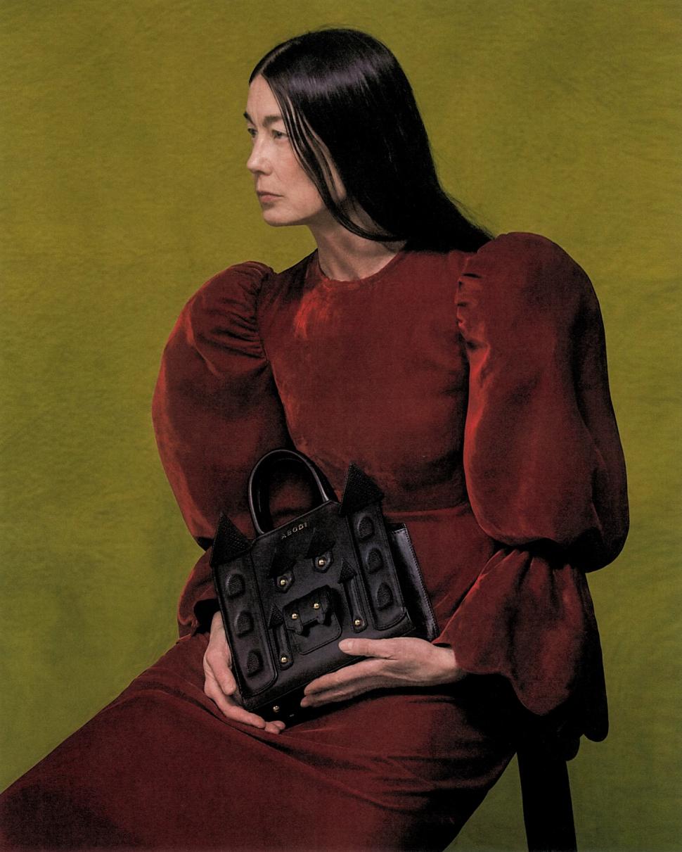 Folclorul românesc reinterpretat e viral: Face furori în presa internțională, după ce ABODI Transylvania a angajat un fotograf celebru 1045248